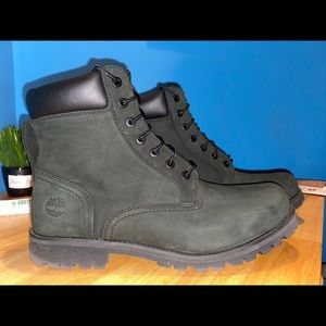 Men's Timberland 6" Newmarket Boot (Black)